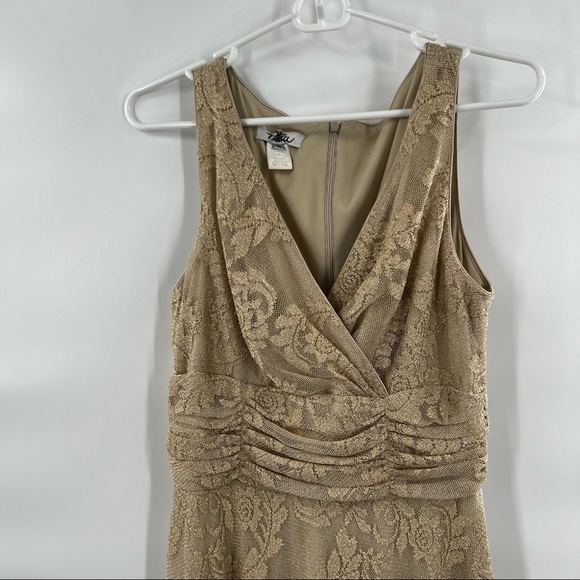 Patra cream lace overlay dress size 10 sleeveless - Picture 2 of 9